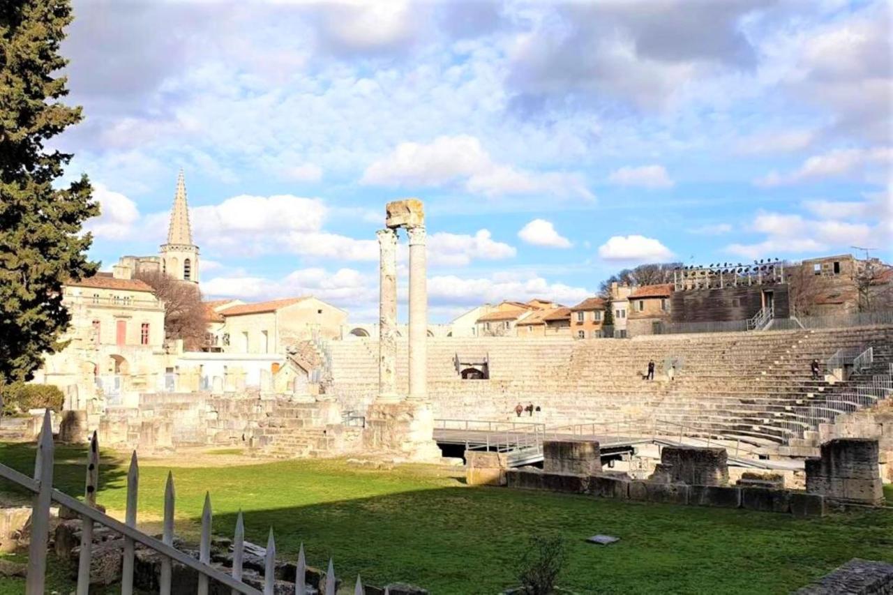 Appartement A Deux Pas De La Place Du Forum Арль Экстерьер фото